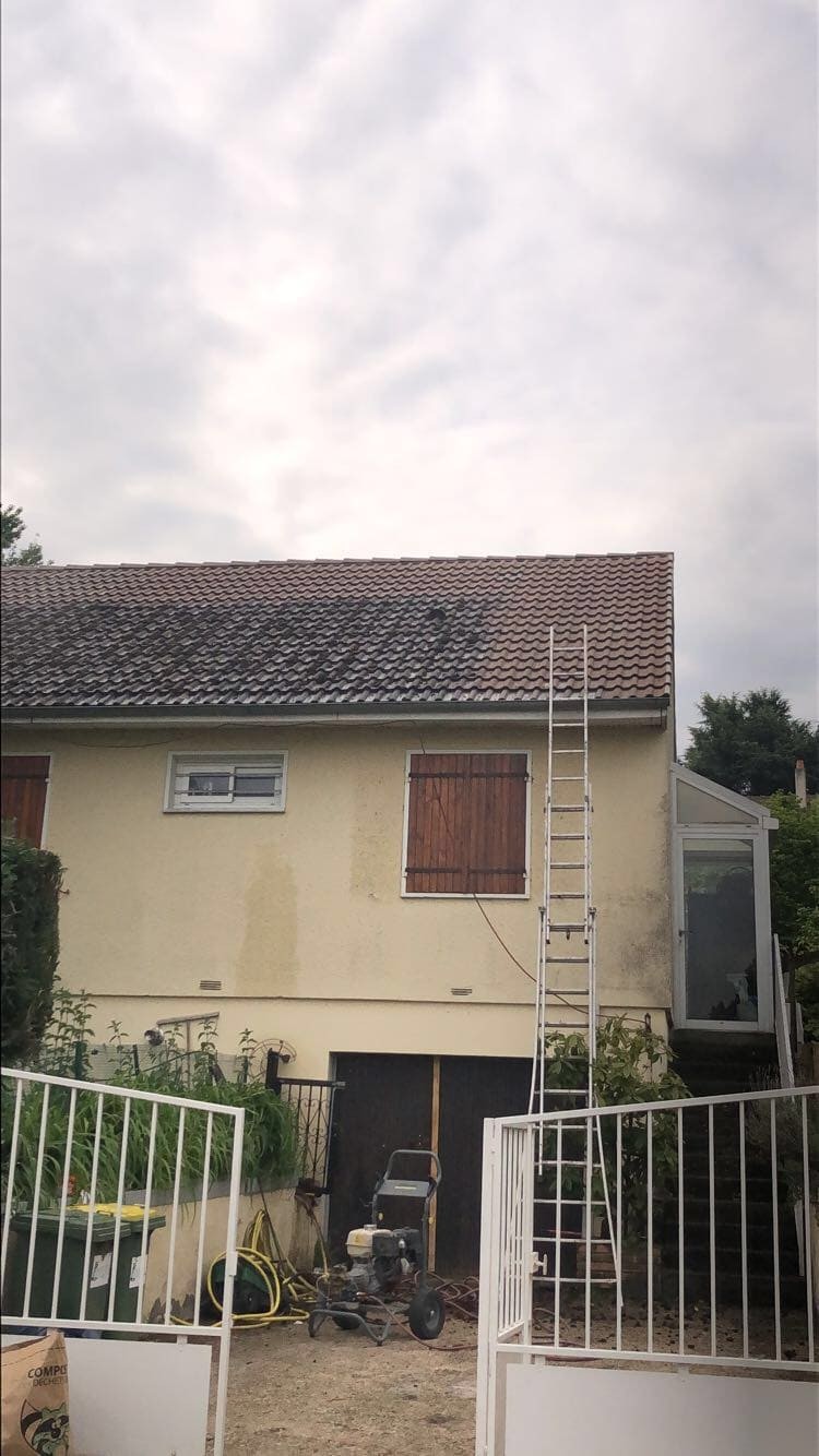 Couvreurs, charpentiers, zingueurs, peintres, façadiers et ramoneurs à Bois d'Arcy (78390) dans les Yvelines (78)