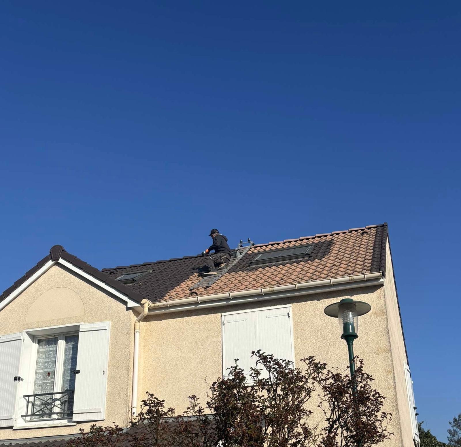 Couvreurs, charpentiers, zingueurs, peintres, façadiers et ramoneurs à Bois d'Arcy (78390) dans les Yvelines (78)