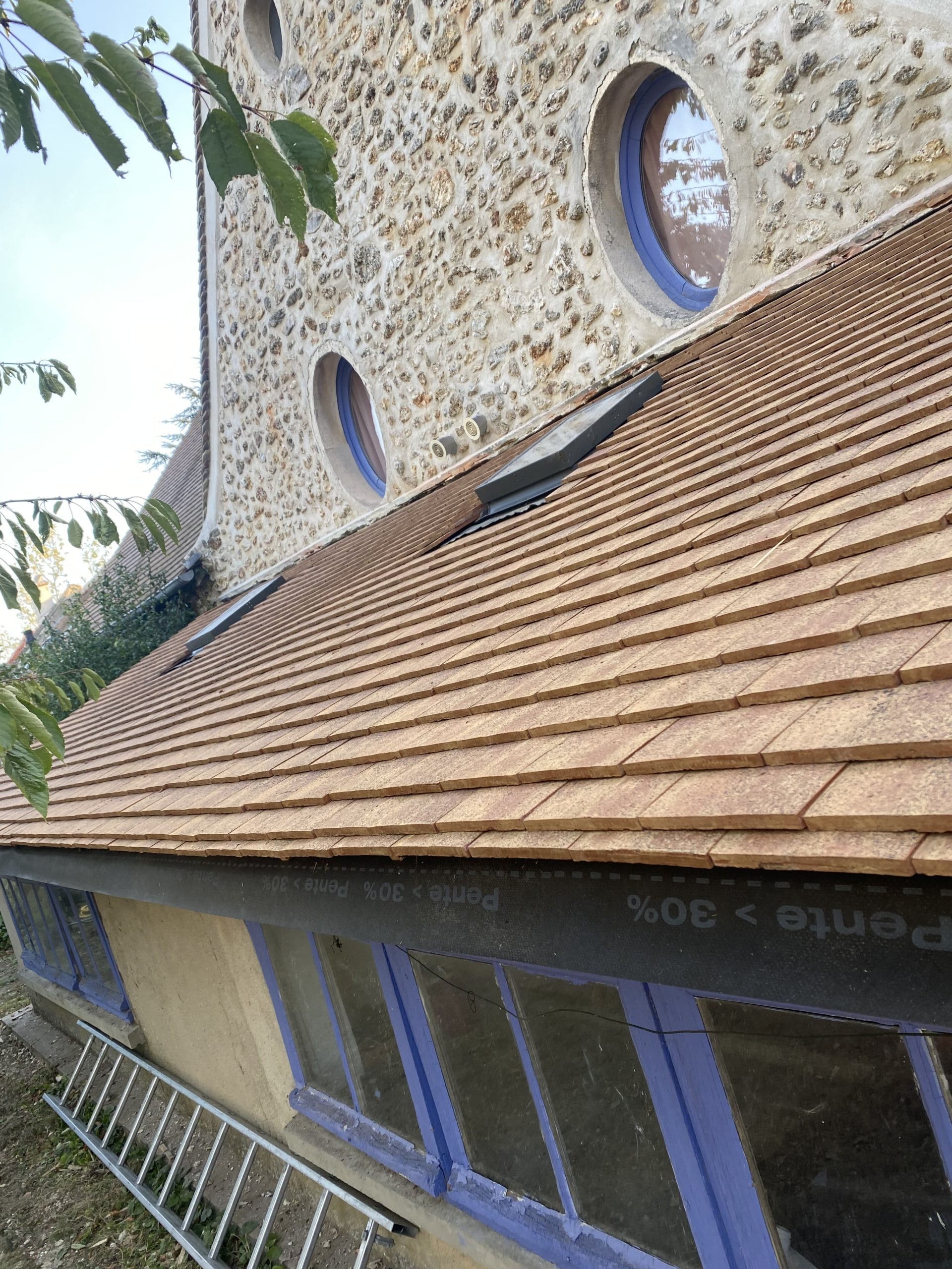 Couvreurs, charpentiers, zingueurs, peintres, façadiers et ramoneurs à Bois d'Arcy (78390) dans les Yvelines (78)