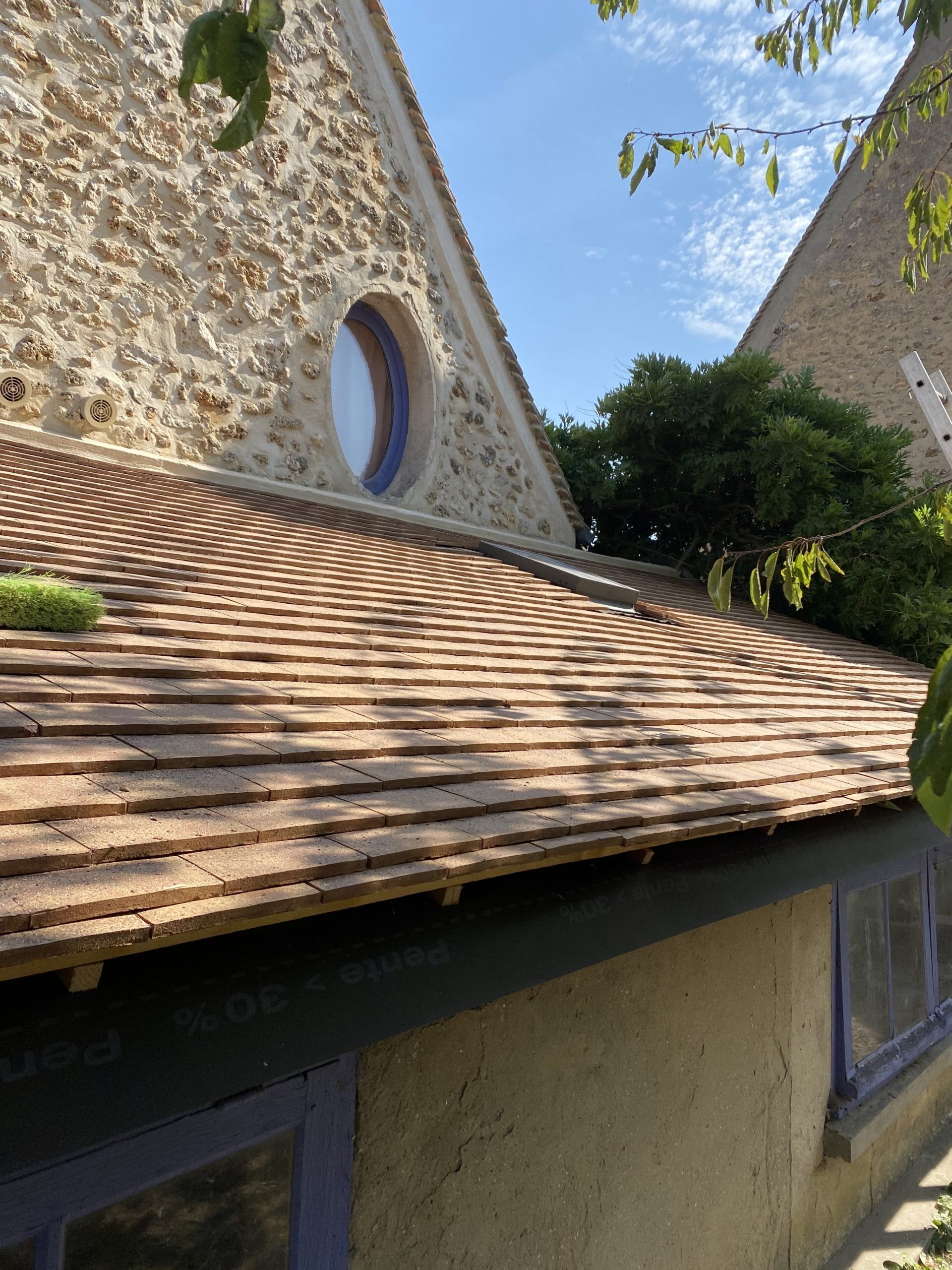 Couvreurs, charpentiers, zingueurs, peintres, façadiers et ramoneurs à Bois d'Arcy (78390) dans les Yvelines (78)