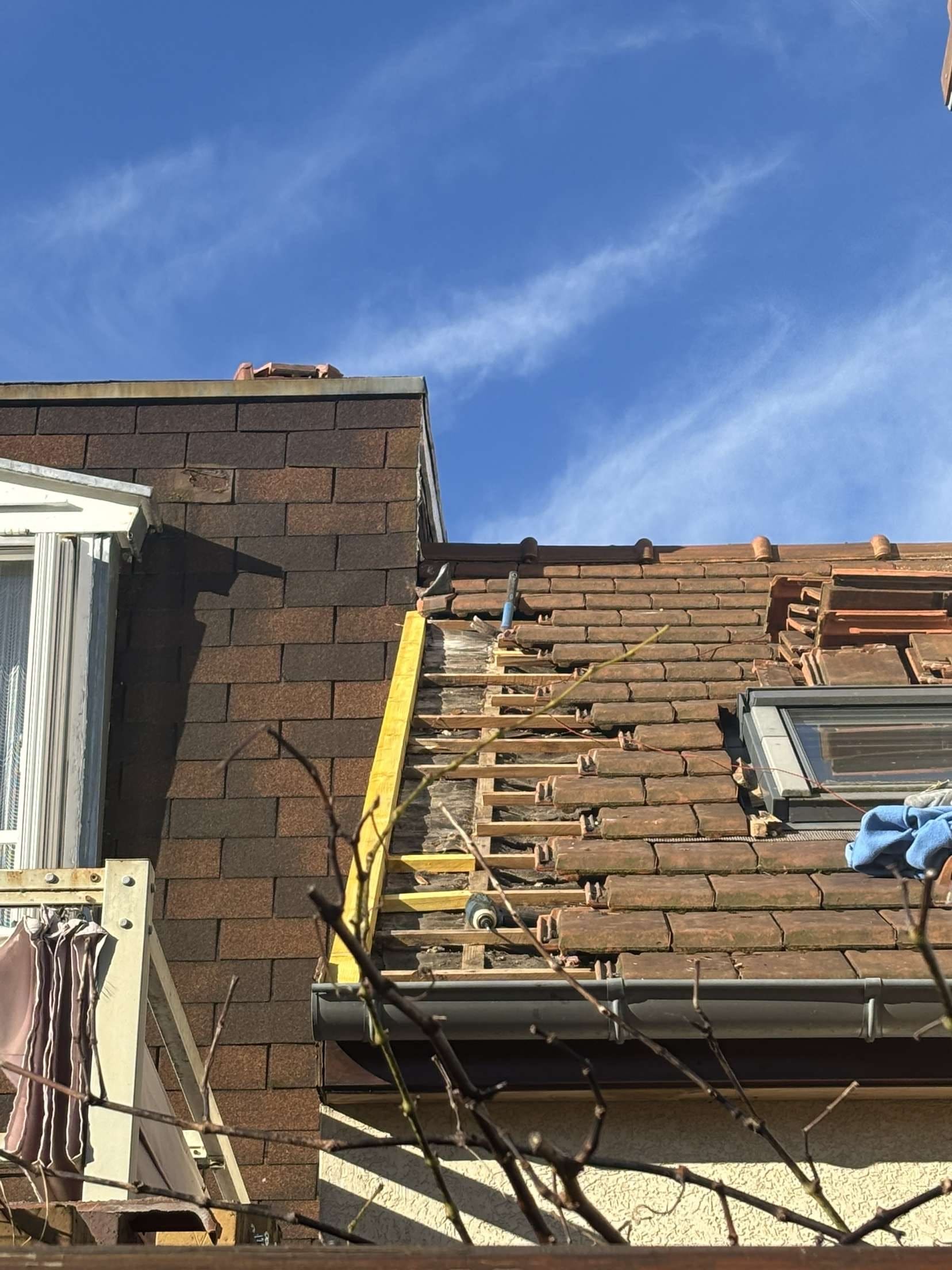 Couvreurs, charpentiers, zingueurs, peintres, façadiers et ramoneurs à Bois d'Arcy (78390) dans les Yvelines (78)